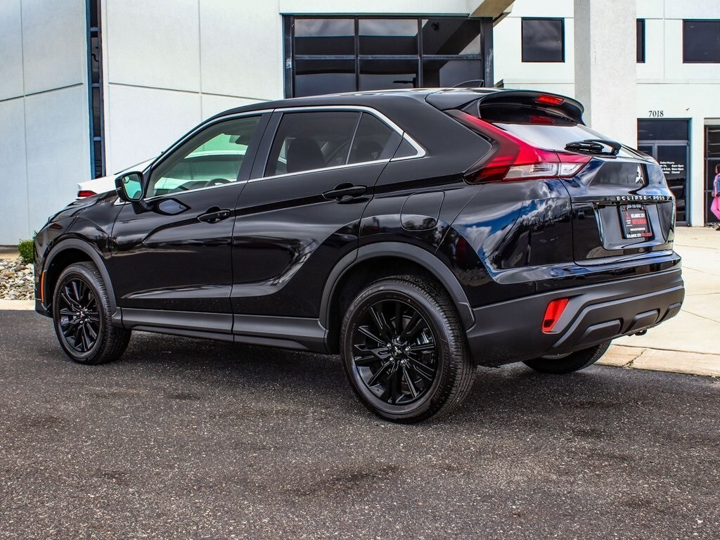 2026 Mitsubishi Eclipse Cross LE Ralliart photo 4