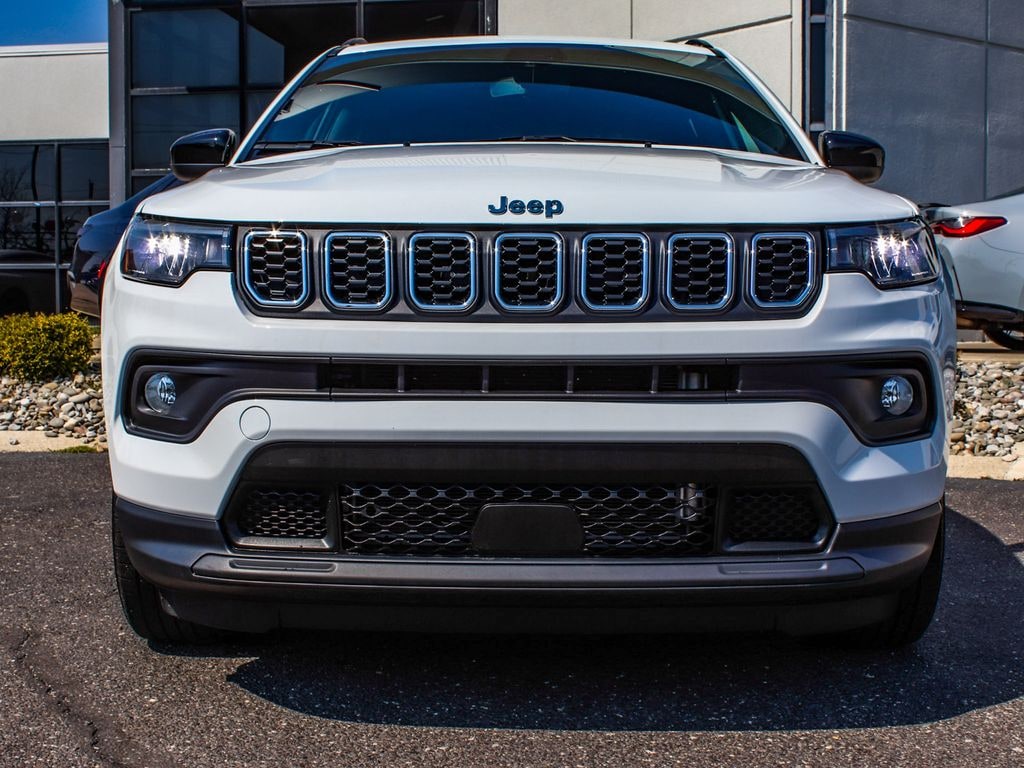 Used 2024 Jeep Compass Latitude SUV