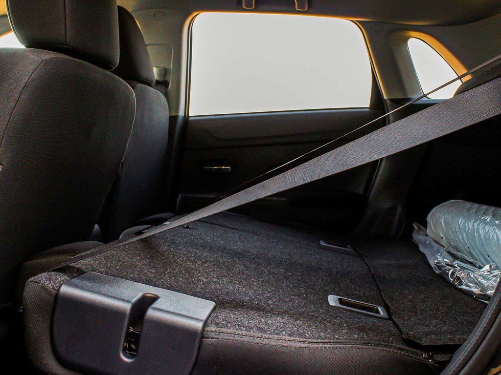 2025 Mitsubishi Outlander Sport ES - Photo 31