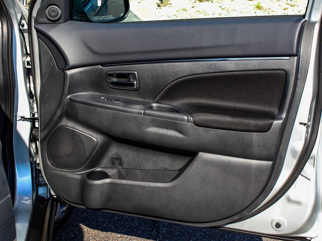 2025 Mitsubishi Outlander Sport ES - Photo 13