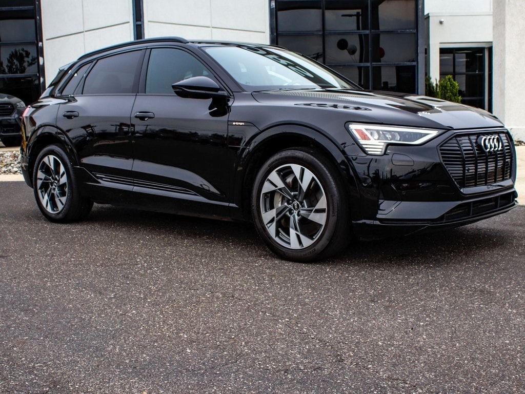 Used 2022 Audi e-tron Premium SUV