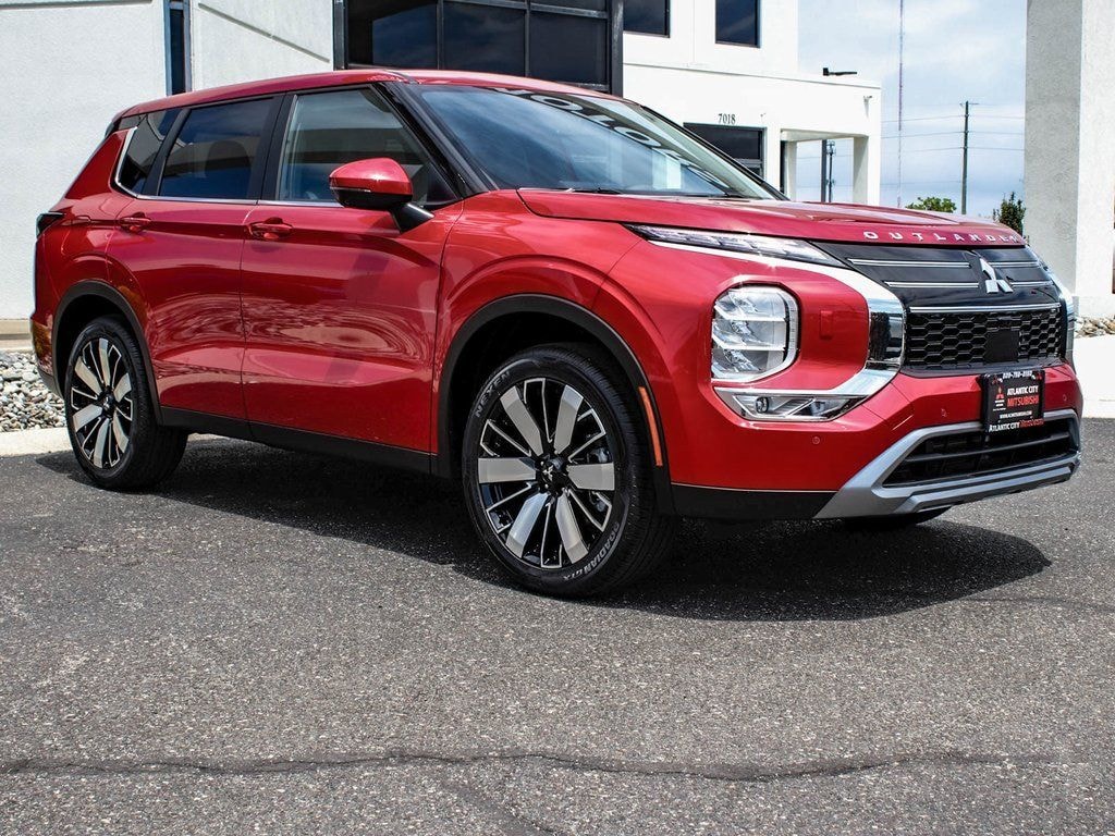 New 2025 Mitsubishi Outlander SE SUV