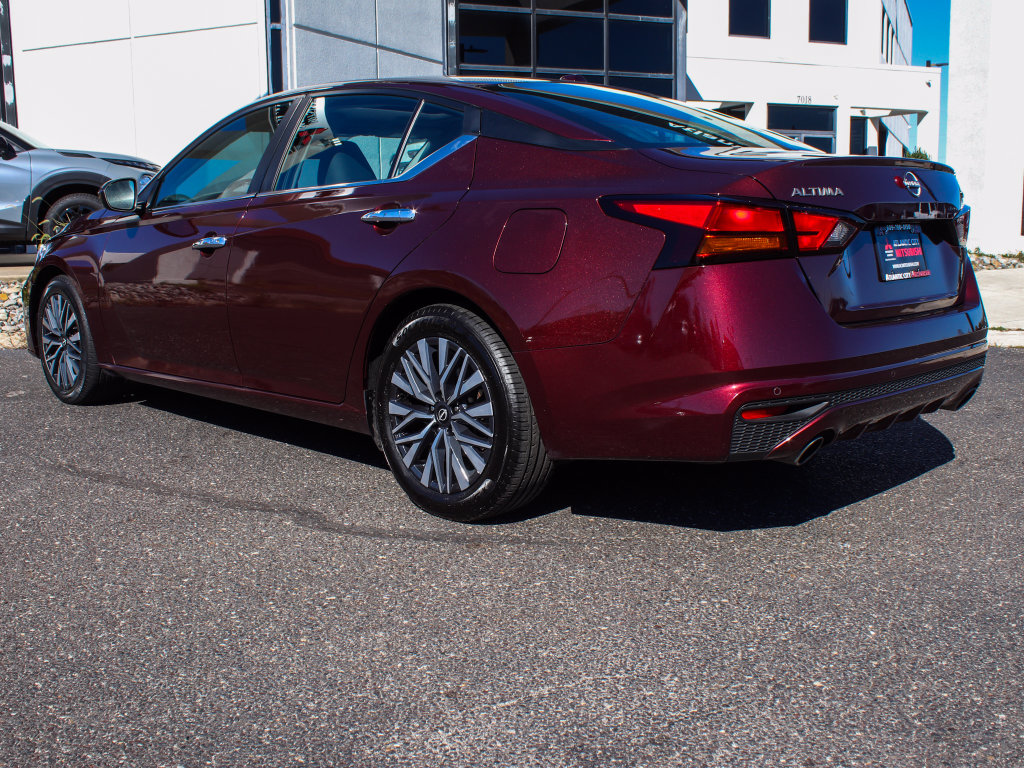 Used 2024 Nissan