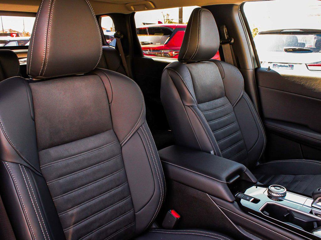 2025 Mitsubishi Outlander SE - Photo 42