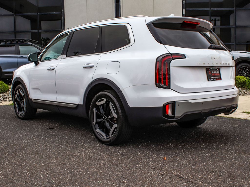 Used 2023 Kia