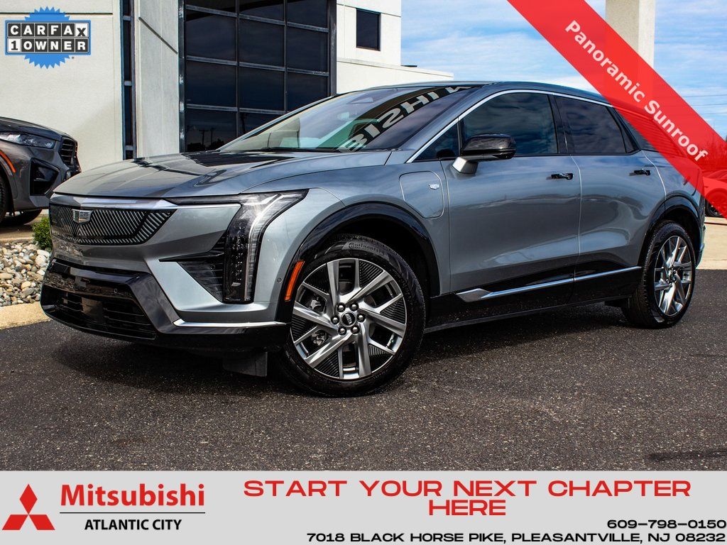 2025 Cadillac OPTIQ Luxury 1