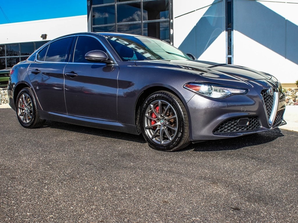 Used 2018 Alfa Romeo Giulia  Sedan