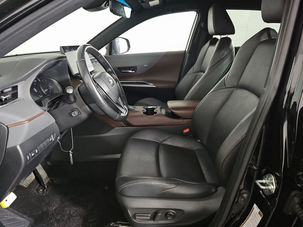 Used 2023 Toyota Venza XLE SUV