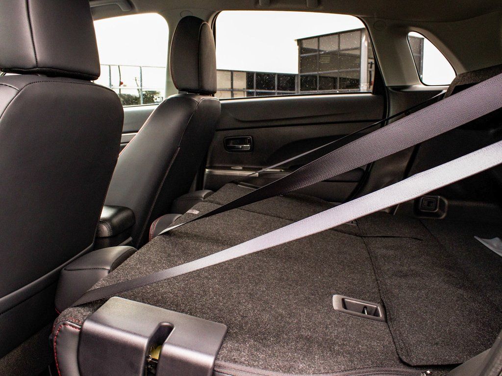 2024 Mitsubishi Outlander Sport SE - Photo 34