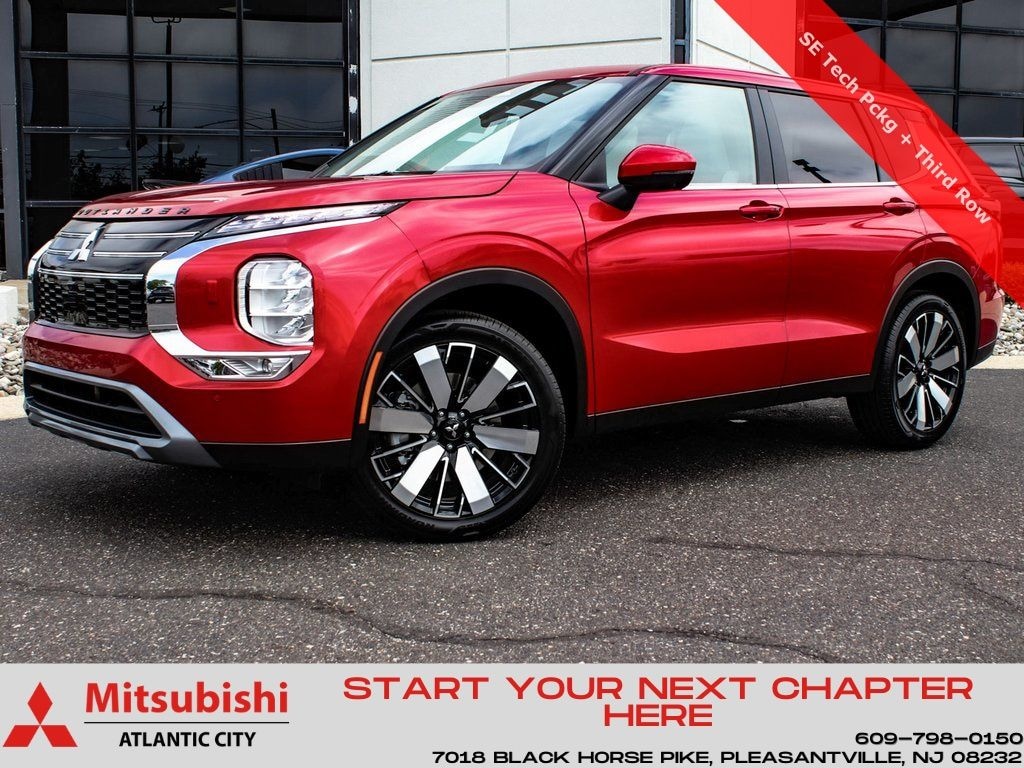 New 2025 Mitsubishi Outlander SE SUV