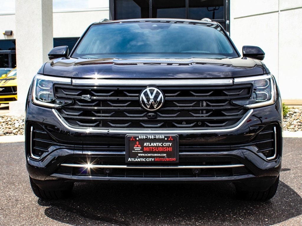 Used 2025 Volkswagen Atlas Cross Sport 2.0T SEL Premium R-Line SUV