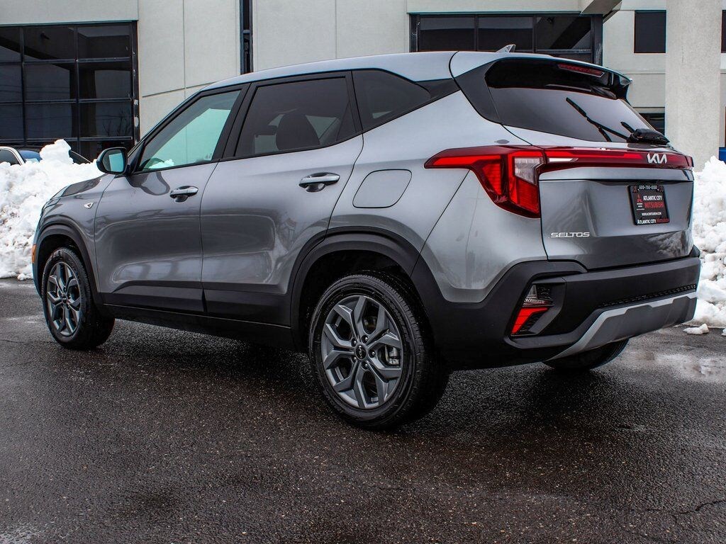 Used 2025 Kia Seltos LX SUV