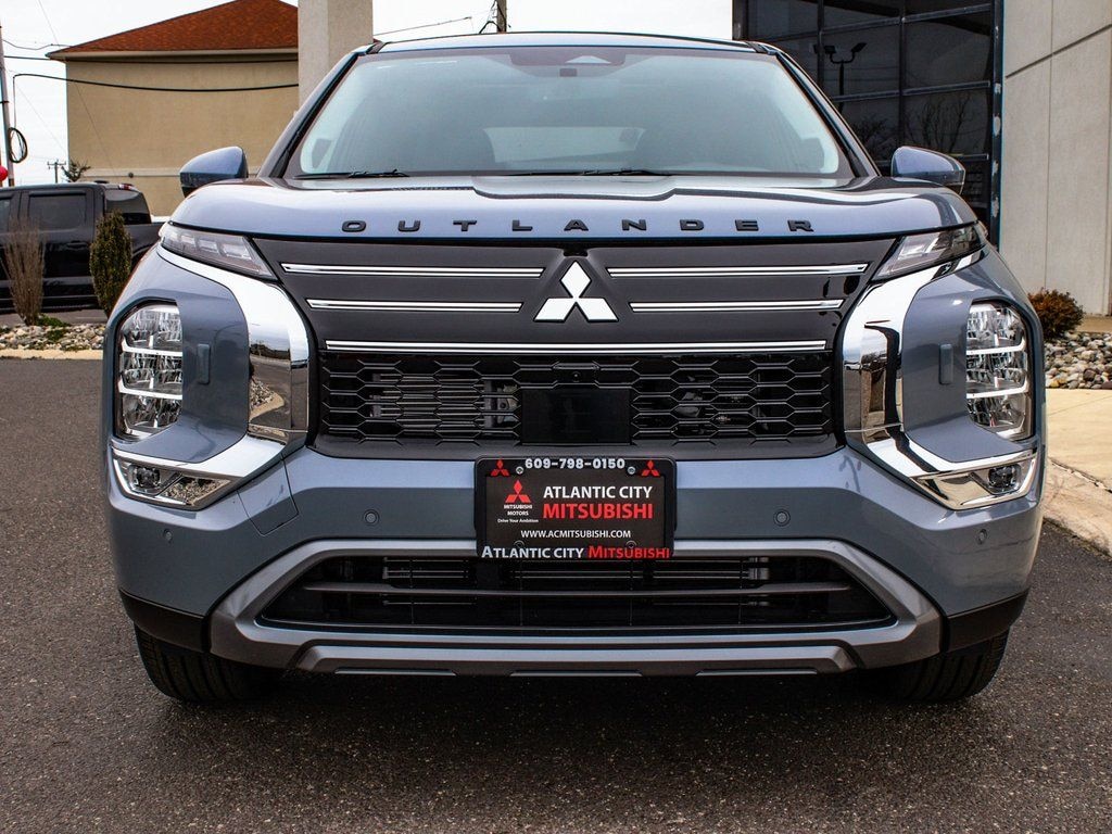 New 2026 Mitsubishi Outlander SE SUV