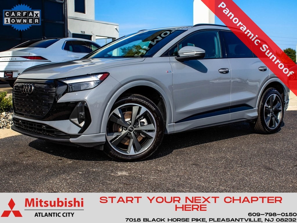 2024 Audi Q4 e-tron Premium's photo