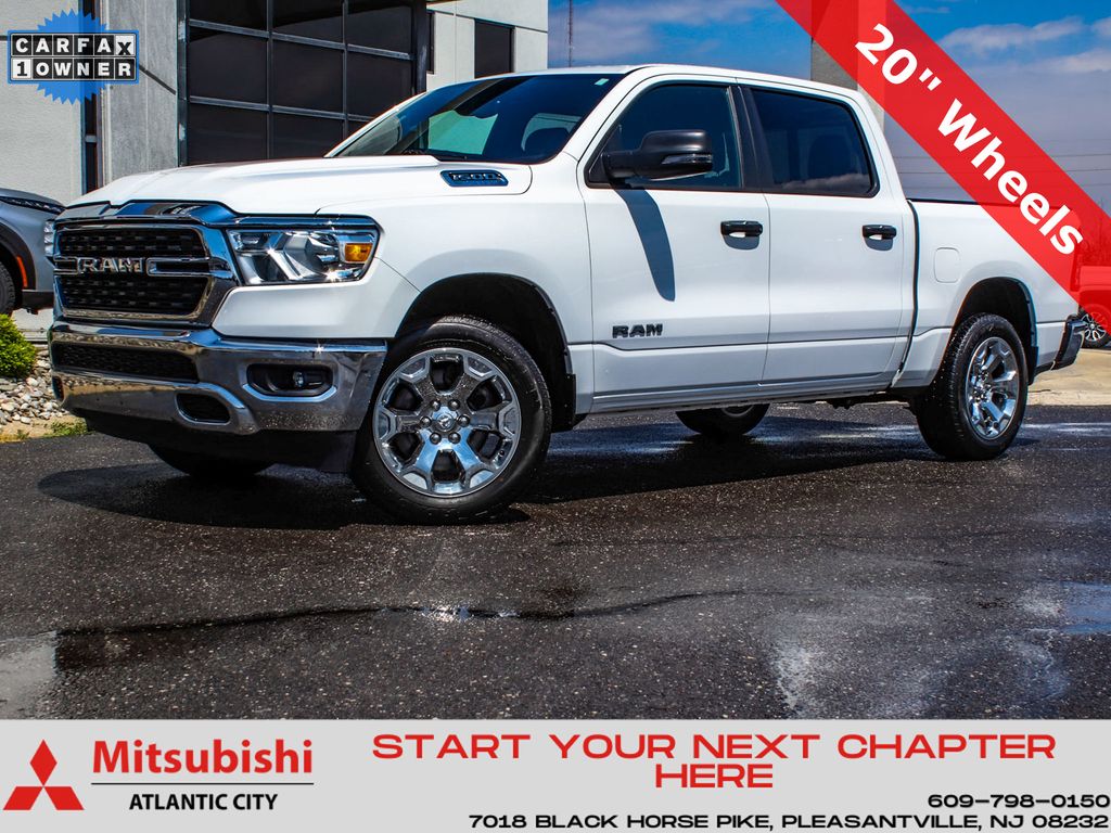 2023 RAM 1500 Big Horn/Lone Star 4x4 Crew Cab 5'7's photo