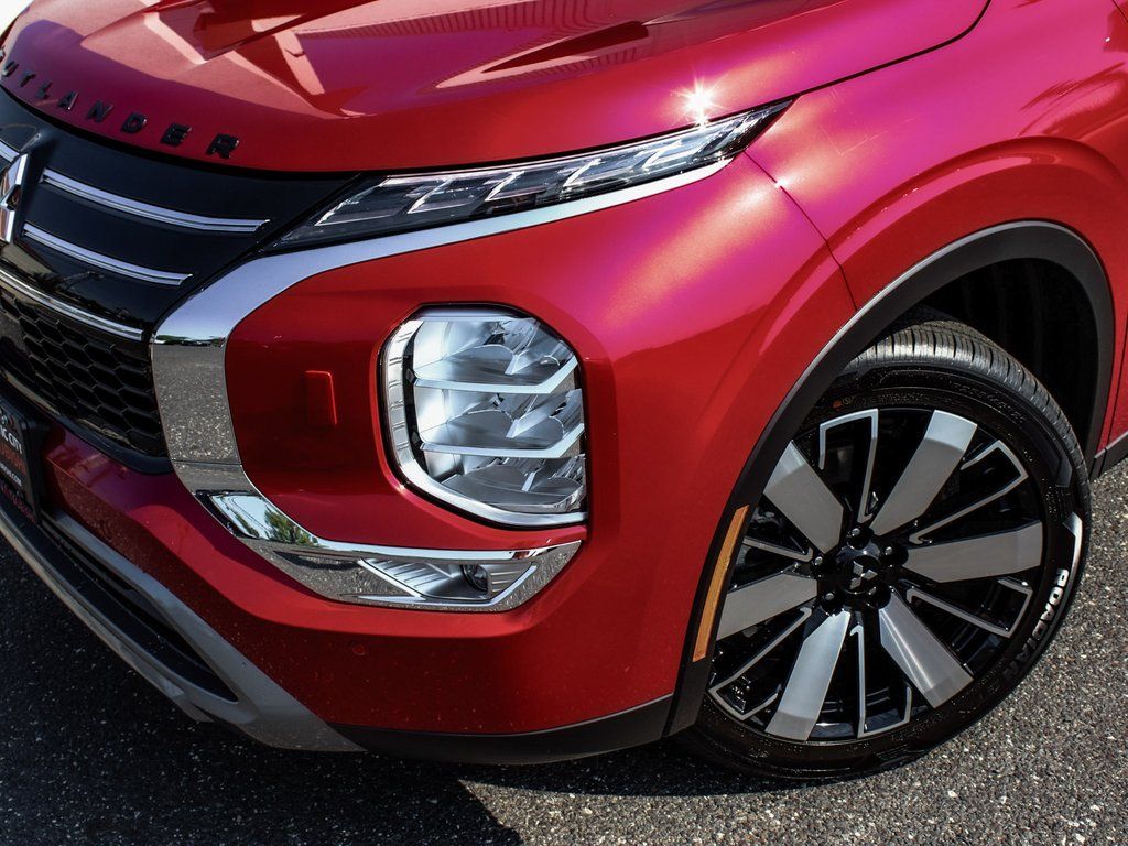 2025 Mitsubishi Outlander SE - Photo 49