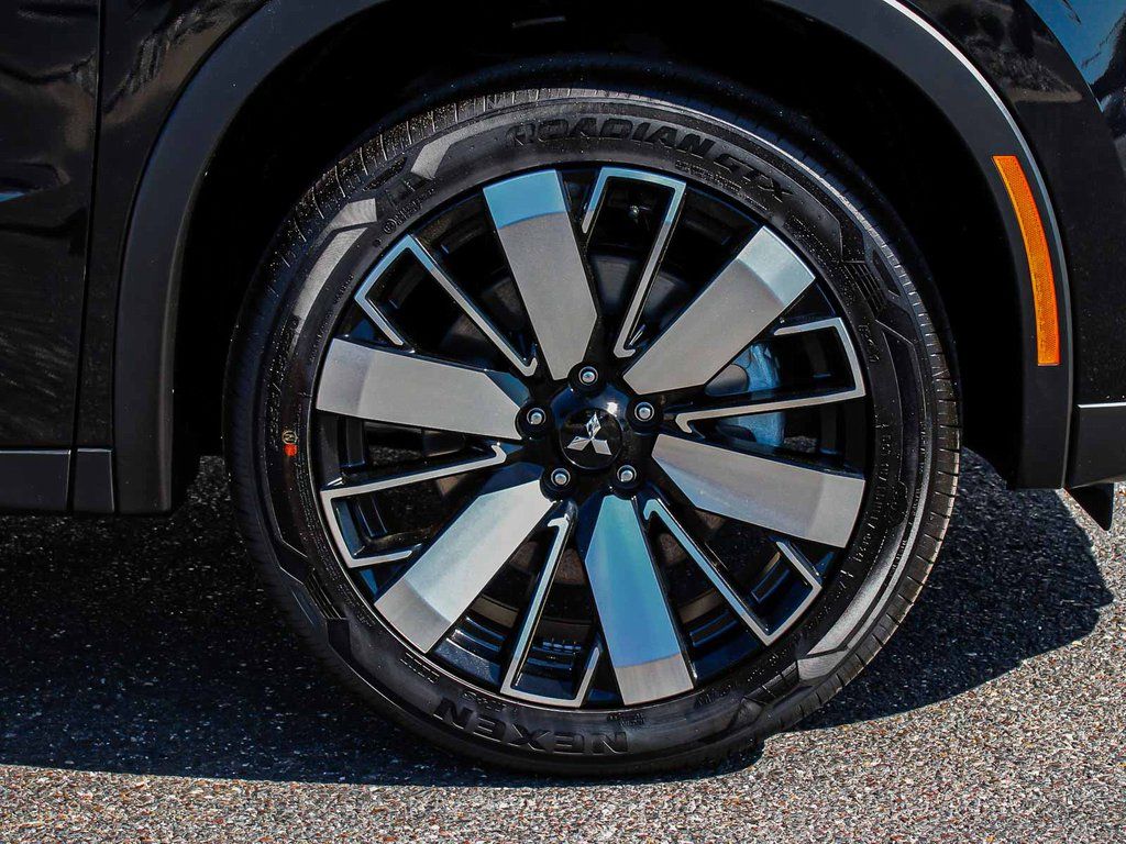 2025 Mitsubishi Outlander SE - Photo 7