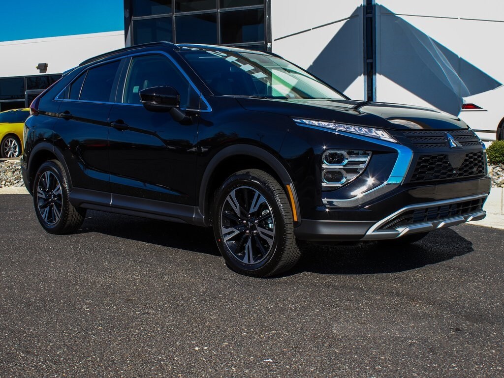 2026 Mitsubishi Eclipse Cross SE photo 2