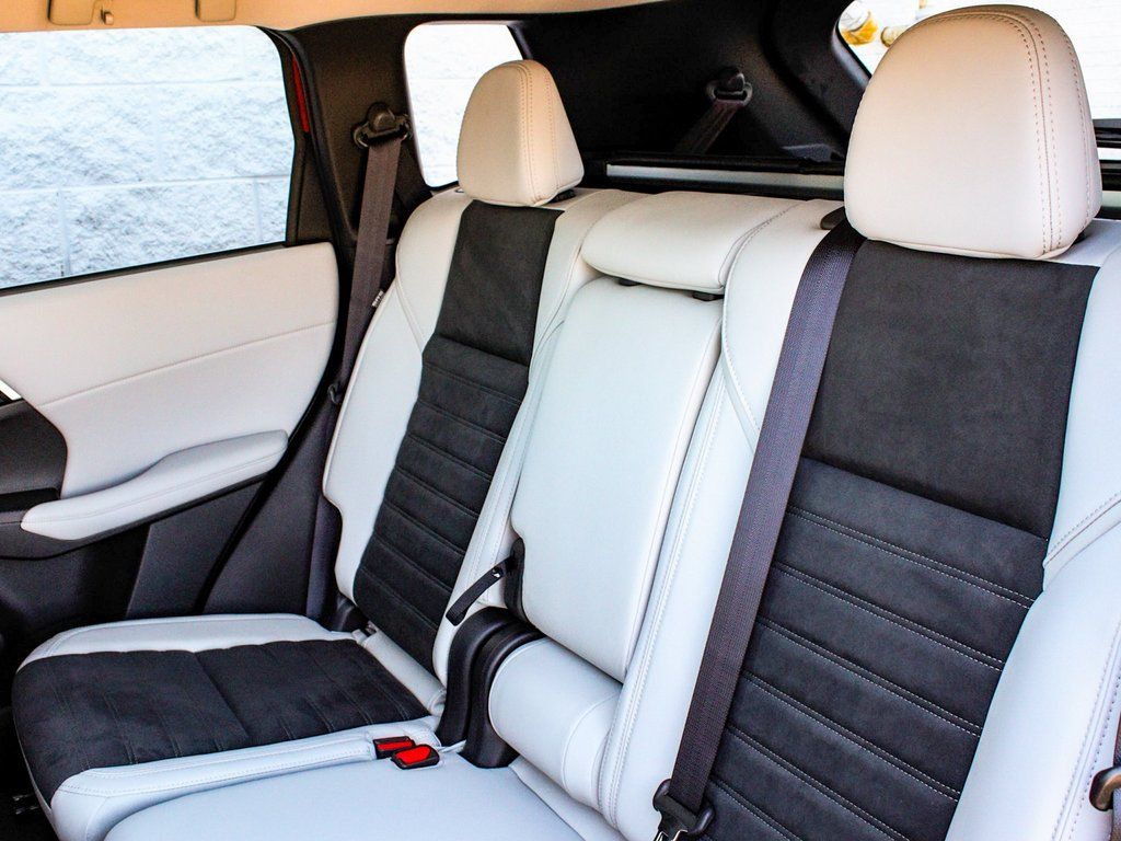 2025 Mitsubishi Outlander SE - Photo 33