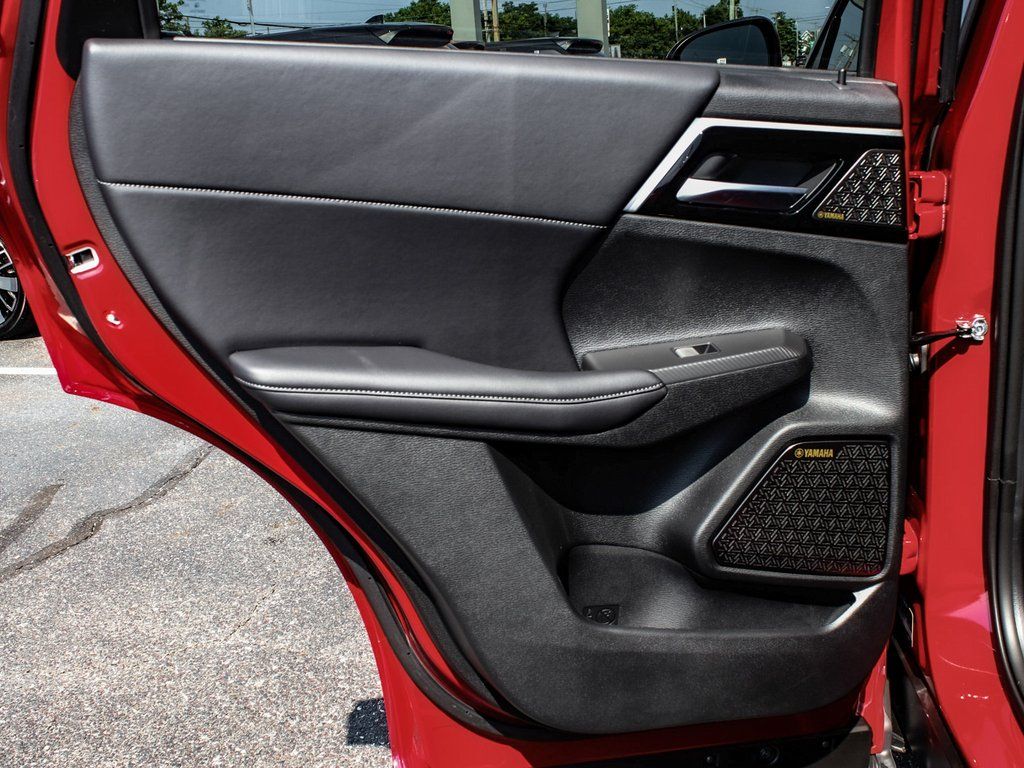 2025 Mitsubishi Outlander SE - Photo 11