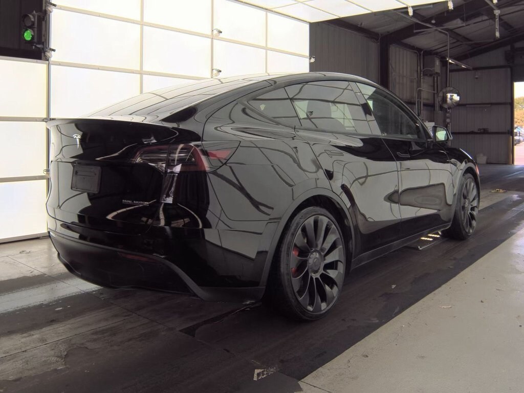 2022 Tesla Model Y Performance photo 2