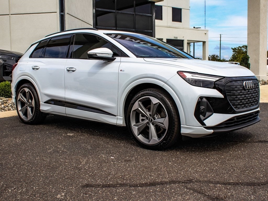 Used 2025 Audi Q4 e-tron 55 Premium SUV