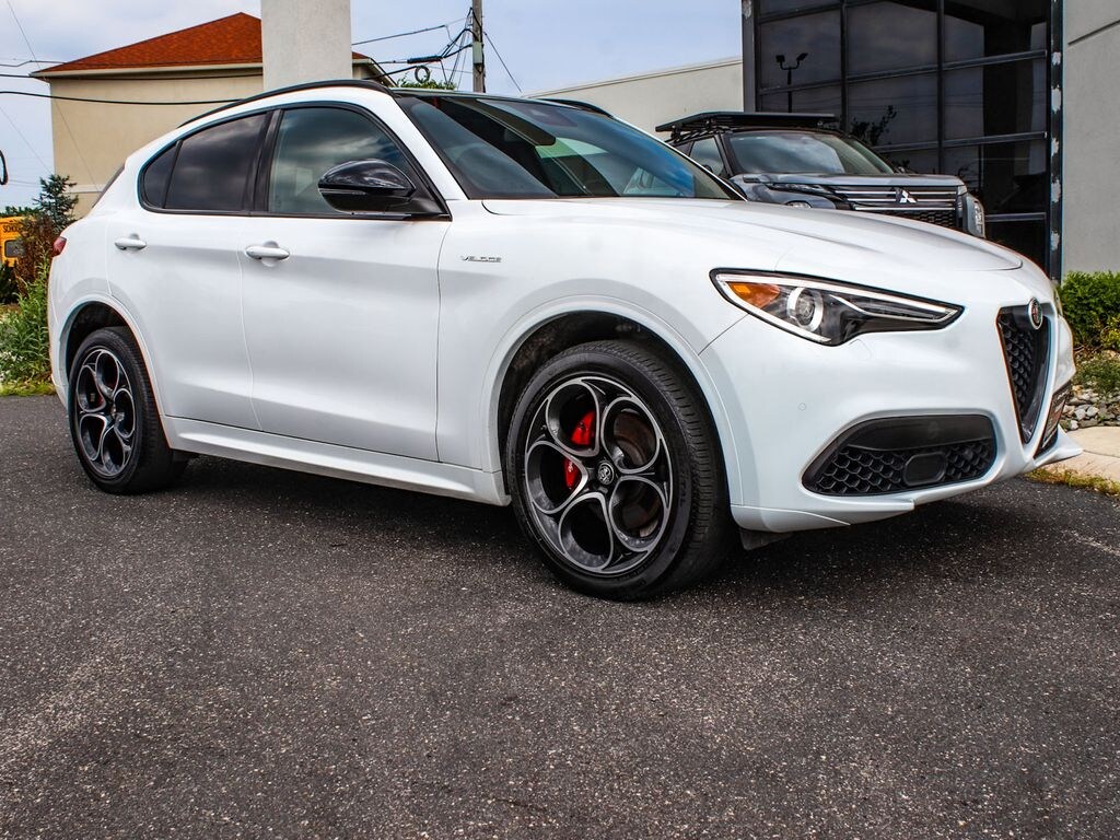 Used 2023 Alfa Romeo Stelvio Ti SUV