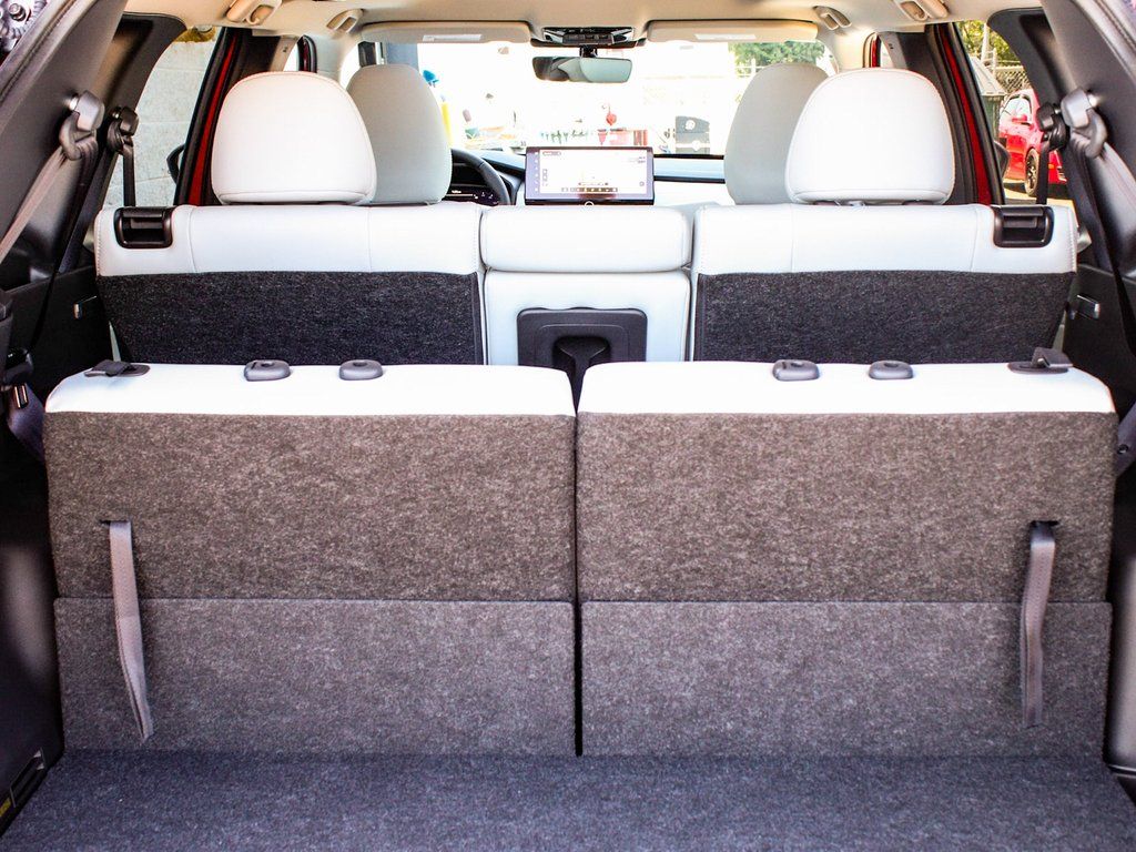 2025 Mitsubishi Outlander SE - Photo 45