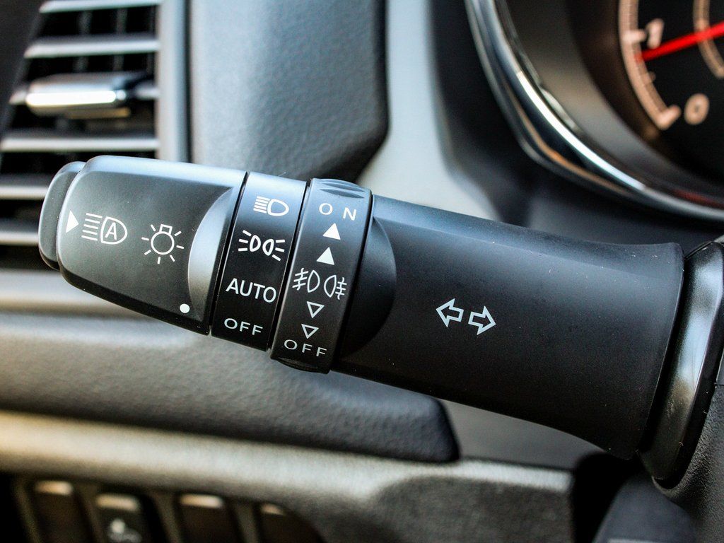 2025 Mitsubishi Outlander Sport ES - Photo 25