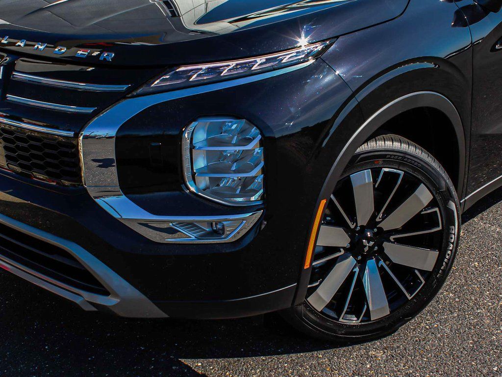 2025 Mitsubishi Outlander SE - Photo 49