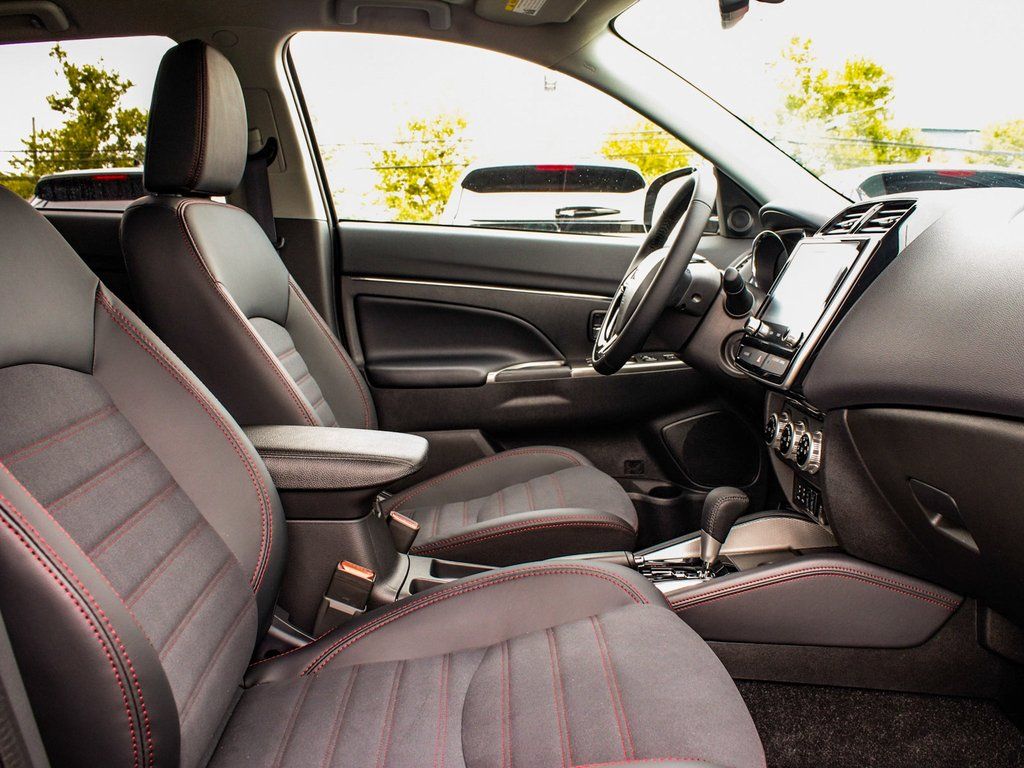 2024 Mitsubishi Outlander Sport SE - Photo 40