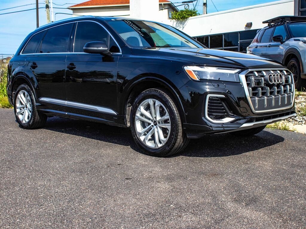 Used 2025 Audi Q7 45 Premium SUV