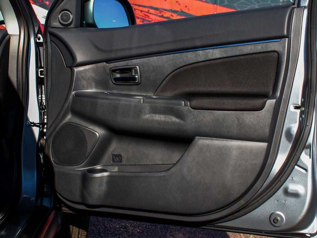 2025 Mitsubishi Outlander Sport ES - Photo 11