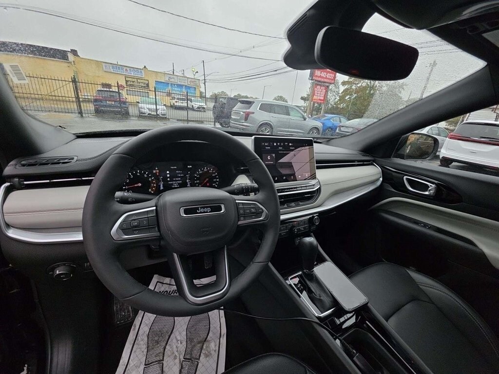 Used 2025 Jeep Compass Limited SUV