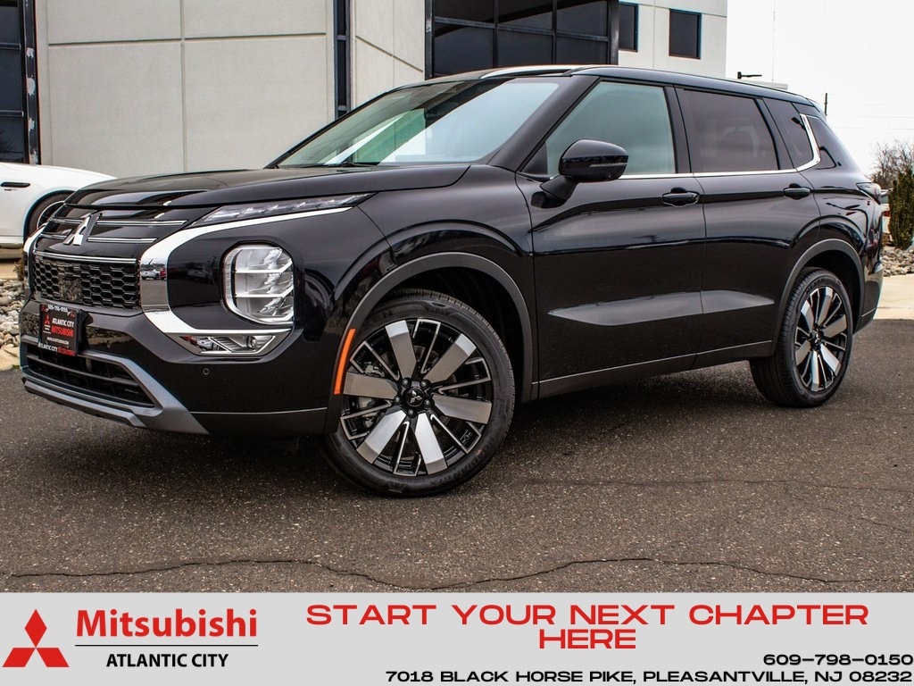 2026 Mitsubishi Outlander SE's photo