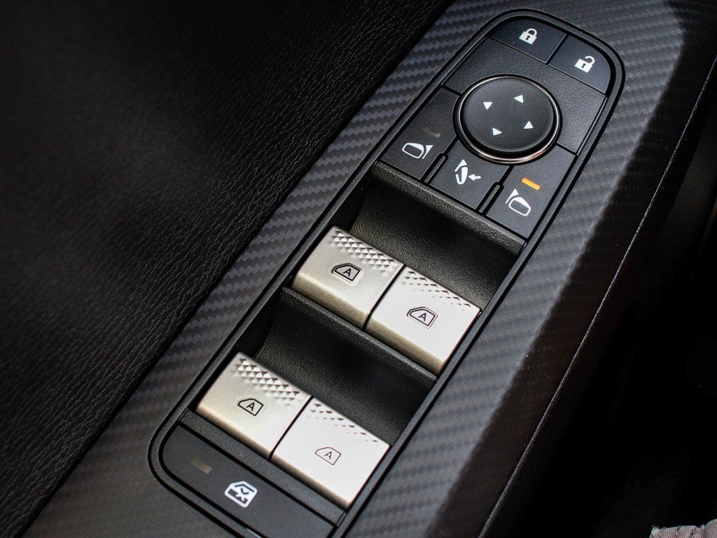 2025 Mitsubishi Outlander SE - Photo 10
