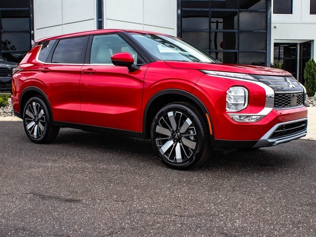 New 2025 Mitsubishi Outlander SE SUV