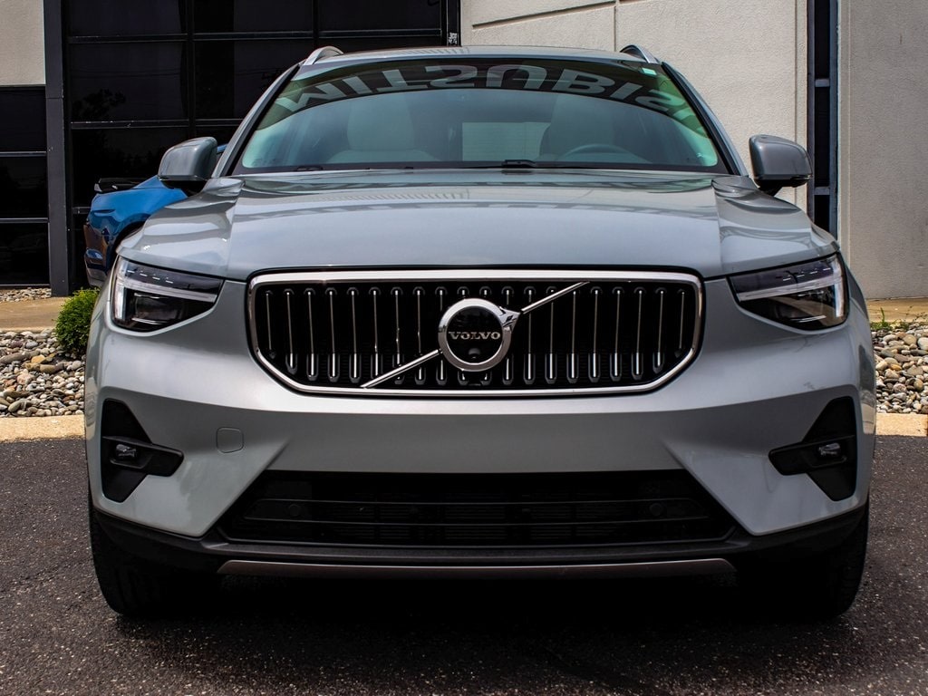 Used 2024 Volvo XC40 Plus with VIN YV4L12UE4R2342660 for sale in Pleasantville, NJ
