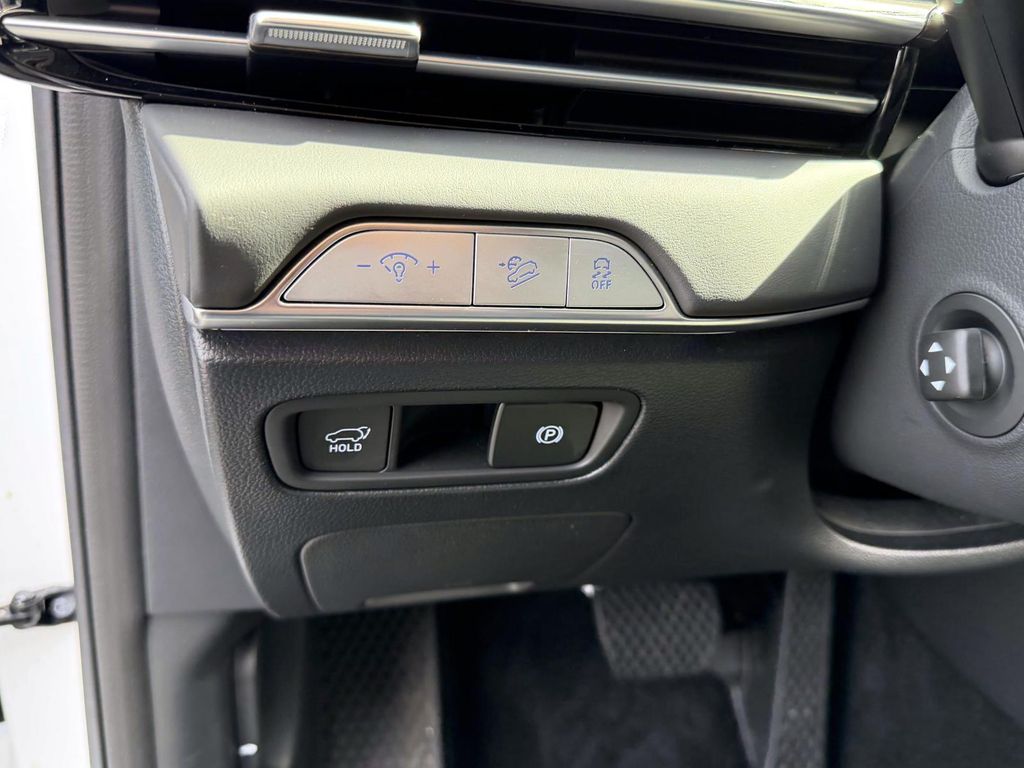 2025 GENESIS GV80 Advanced - Photo 28