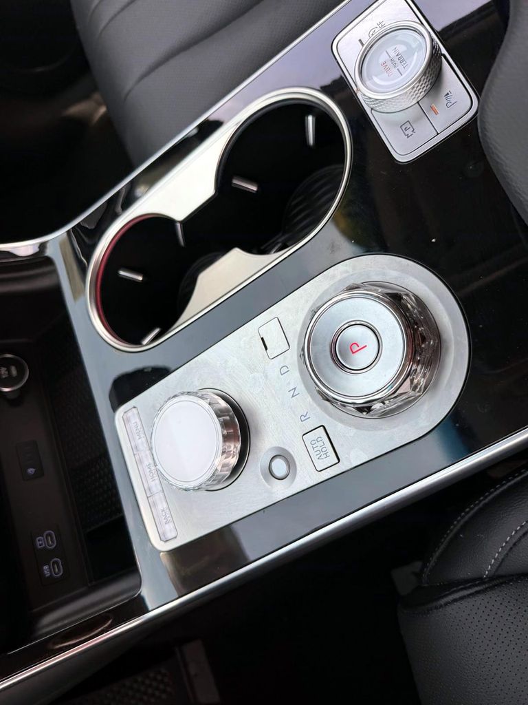 2026 GENESIS GV80 Standard - Photo 21