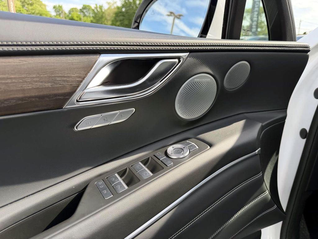 2025 GENESIS GV80 Advanced - Photo 27