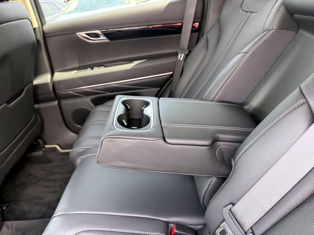 2026 GENESIS GV80 Standard - Photo 15