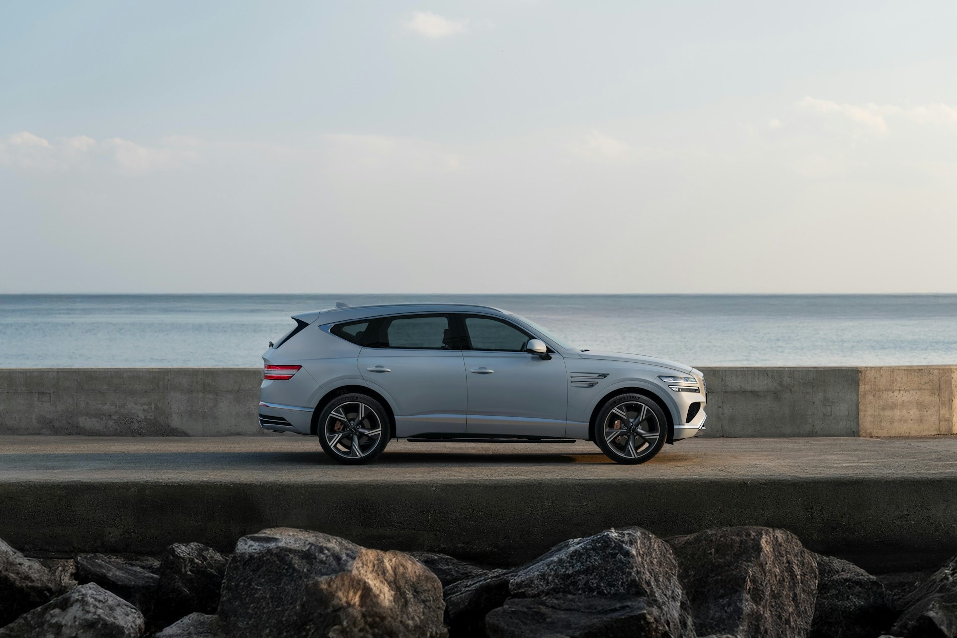 hyundai-motor-group-LF4FiHABjE4-unsplash.jpg