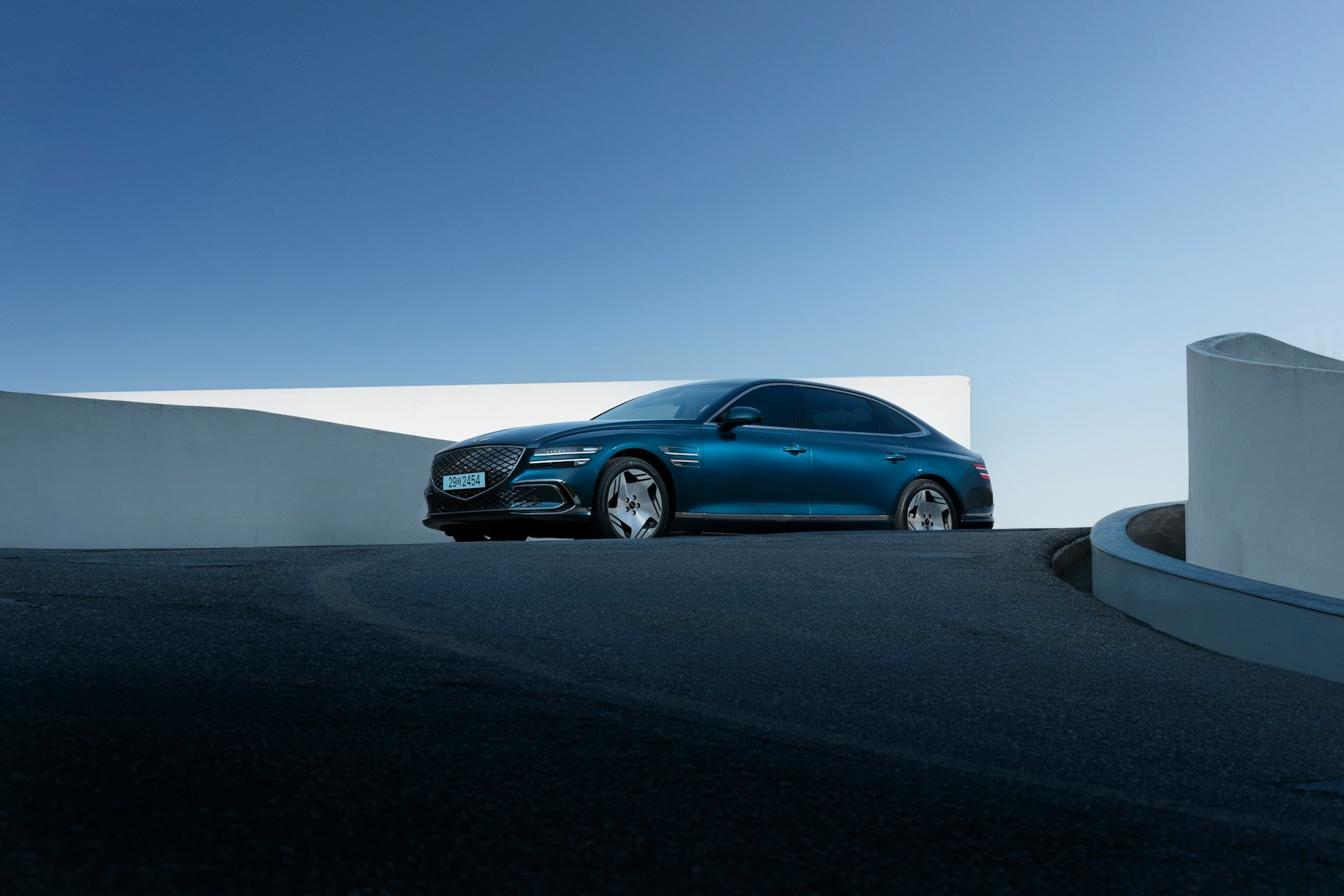 hyundai-motor-group-89dDEsrVtuM-unsplash.jpg