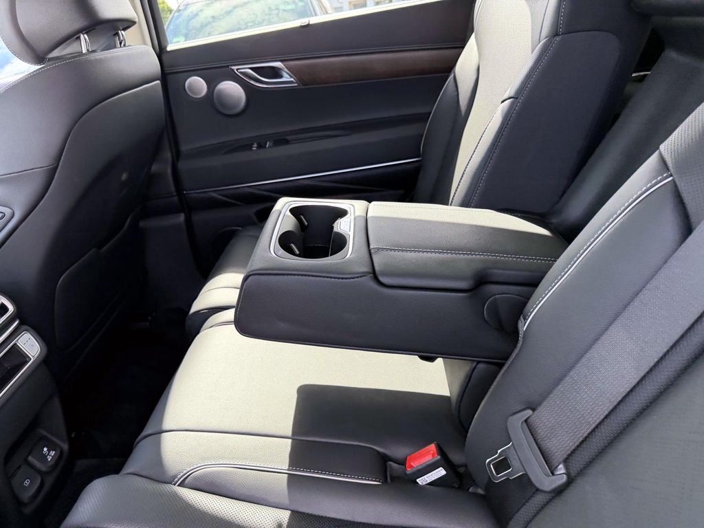 2025 GENESIS GV80 Advanced - Photo 21