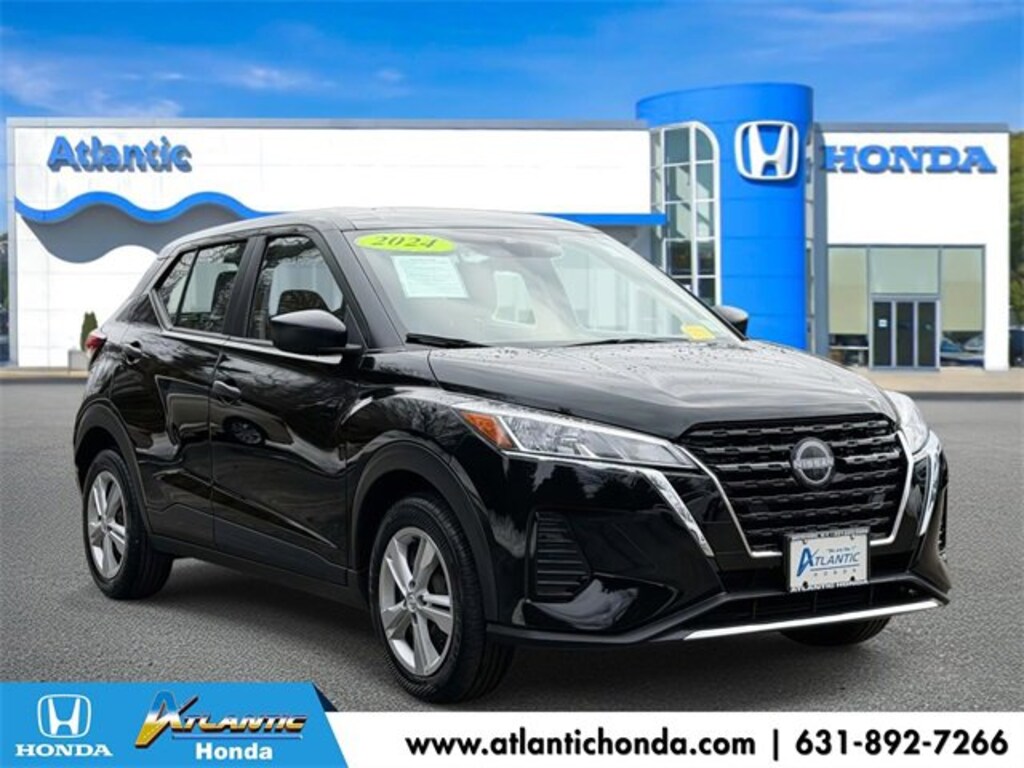 Used 2024 Nissan Kicks S SUV