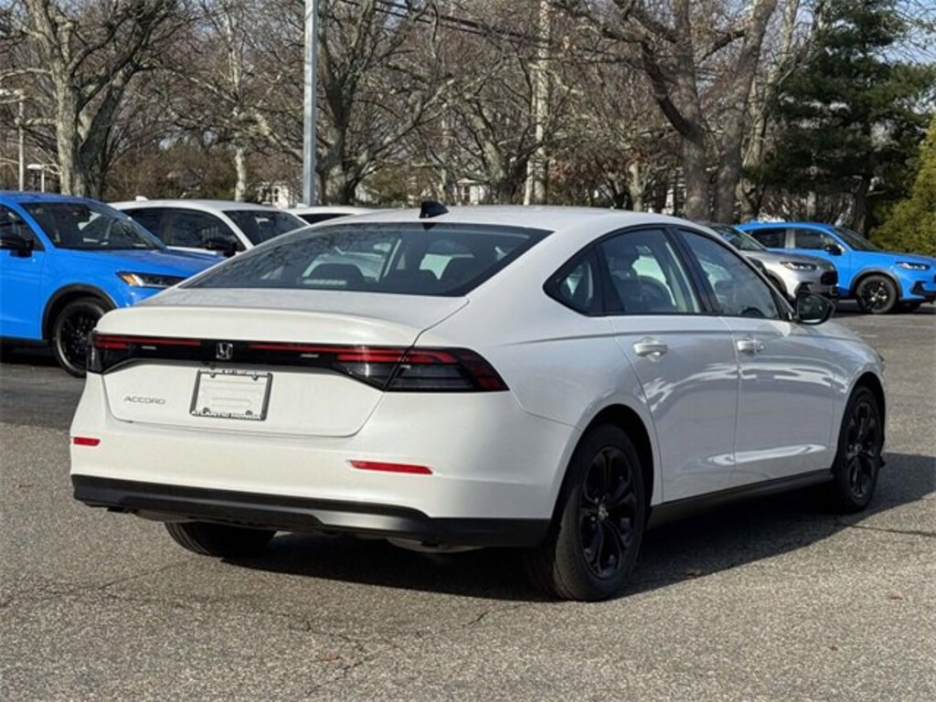 New 2025 Honda Accord SE Sedan