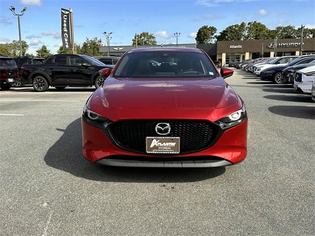 Used 2021 Mazda Mazda3 Premium with VIN JM1BPBML1M1328905 for sale in West Islip, NY