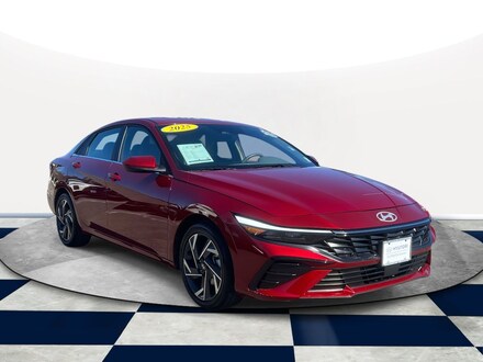2025 Hyundai Elantra SEL Convenience Sedan