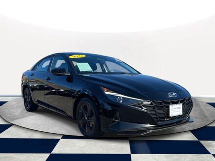 2022 Hyundai Elantra SEL Sedan